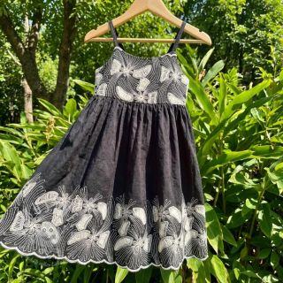 Baumwollstoff EMBROIDERY Amia black