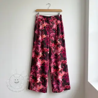 Baumwollstoff SATIN Zurie flower digital print