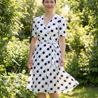 Viskosestoff RADIANCE Polka BIG dot white