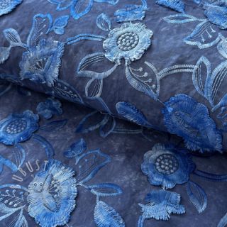 Baumwollstoff TIE DYE EMBROIDERY Flora design B