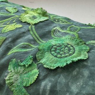 Baumwollstoff TIE DYE EMBROIDERY Flora design A