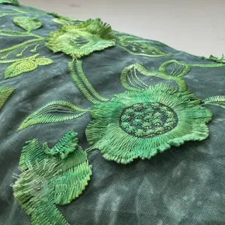 Baumwollstoff TIE DYE EMBROIDERY Flora design A