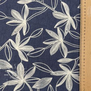 Baumwollstoff JEANS Embroidery Flowers white