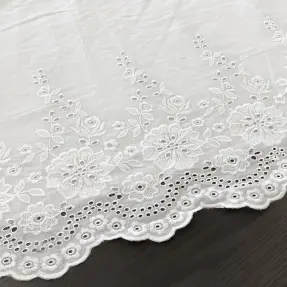 Baumwollstoff EMBROIDERY Leon border