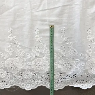 Baumwollstoff EMBROIDERY Leon border
