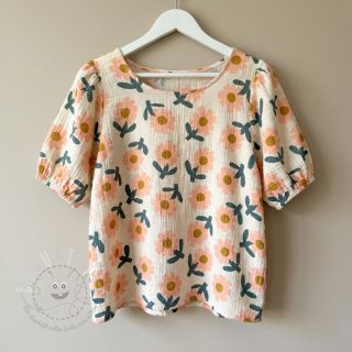 Double gauze/musselin Flowers peach by JENNIFER BOURON ORGANIC