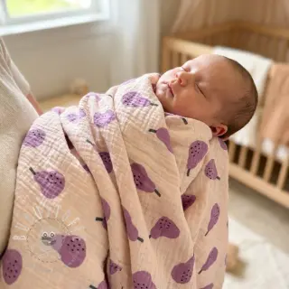 Double gauze/musselin Pears lavender by JENNIFER BOURON ORGANIC