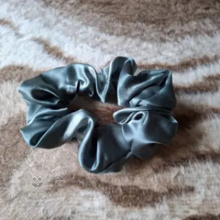 Satin old green