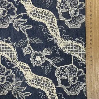 Baumwollstoff JEANS EMBROIDERY Flora design A